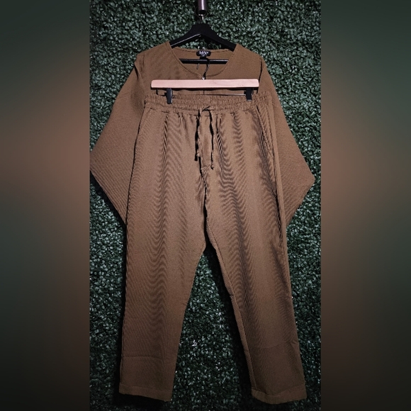 2 Piece Set! Brown Zip-Up Lightweight Shirt And Pants Set - Picture 3 of 6